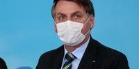 Presidente Jair Bolsonaro terá que usar máscara em locais públicos sob pena de multa diária de R$ 2 mil