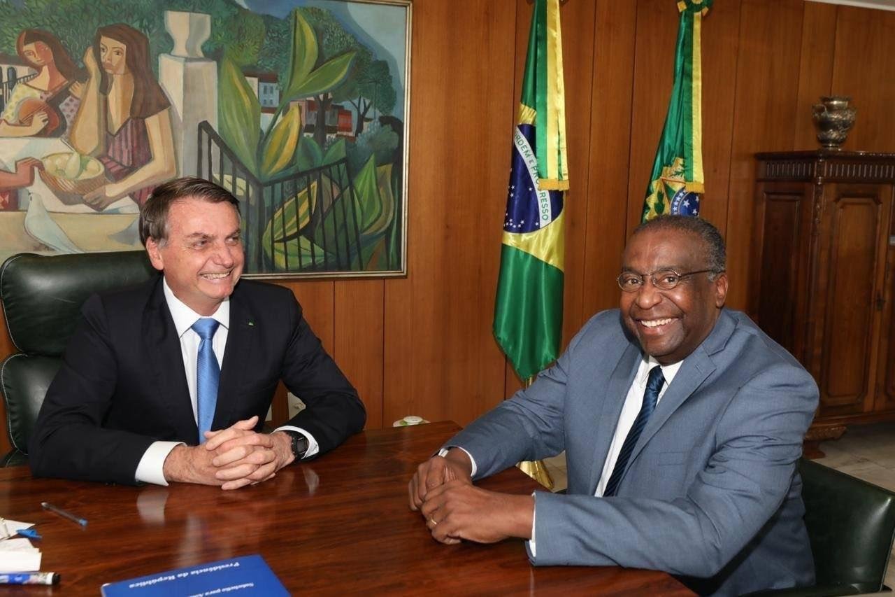 Carlos Decotelli foi nomeado pelo presidente Jair Bolsonaro para o cargo de ministro da Educa&ccedil;&atilde;o nessa quinta-feira