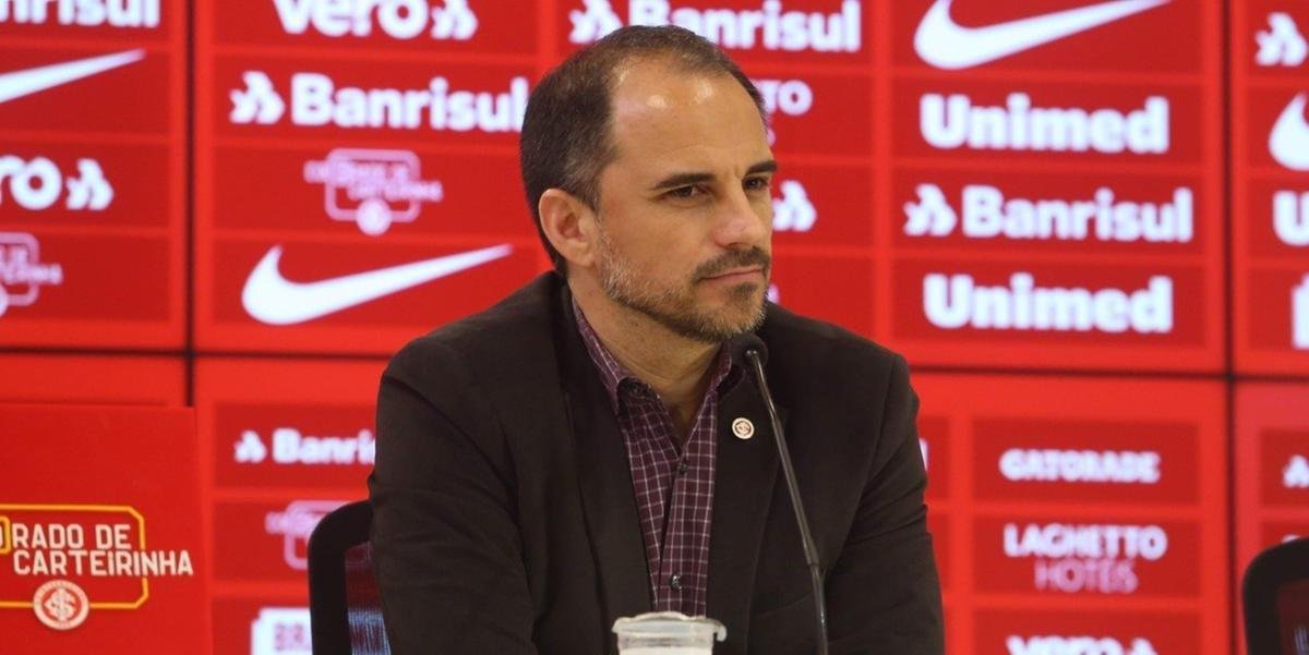 Inter n&atilde;o cogita, ainda, sair do Rio Grande do Sul, alega Caetano