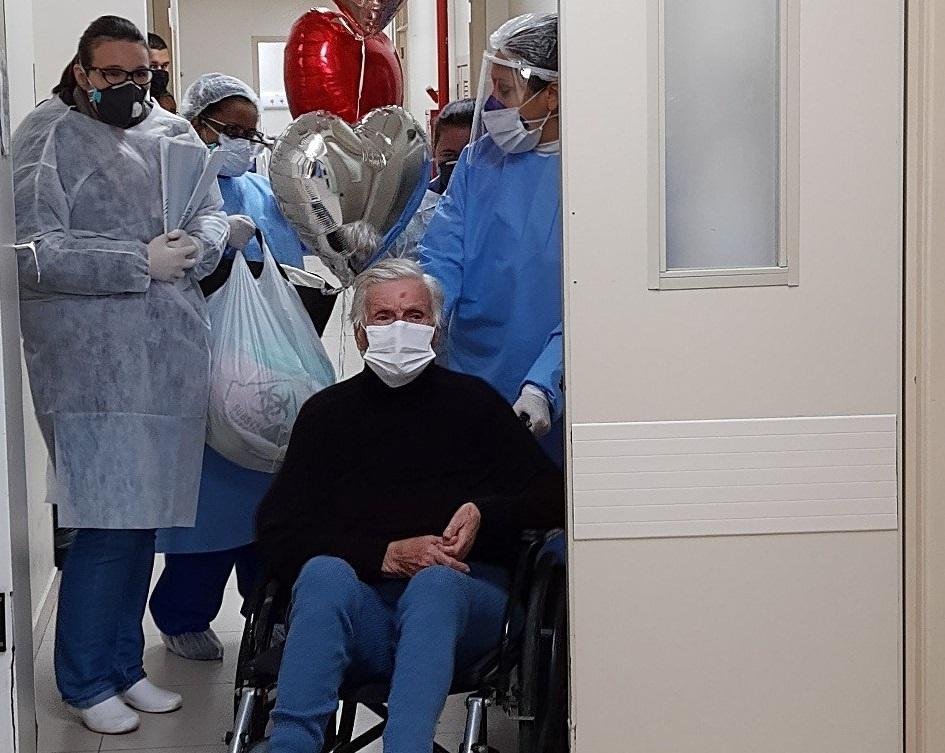 Equipe do hospital participou da despedida de Jurema Norma K&ouml;nig