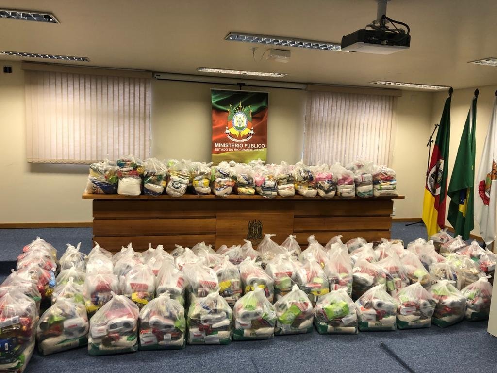Alimentos ser&atilde;o doados a fam&iacute;lias em condi&ccedil;&atilde;o de vulnerabilidade por conta da crise do coronav&iacute;rus