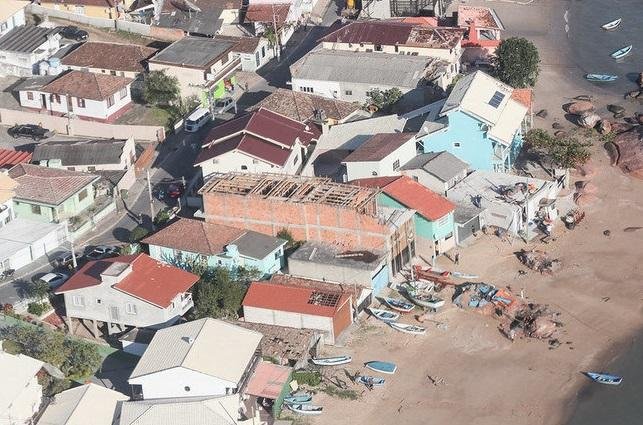 Ciclone deixou rastro de destrui&ccedil;&atilde;o em Santa Catarina