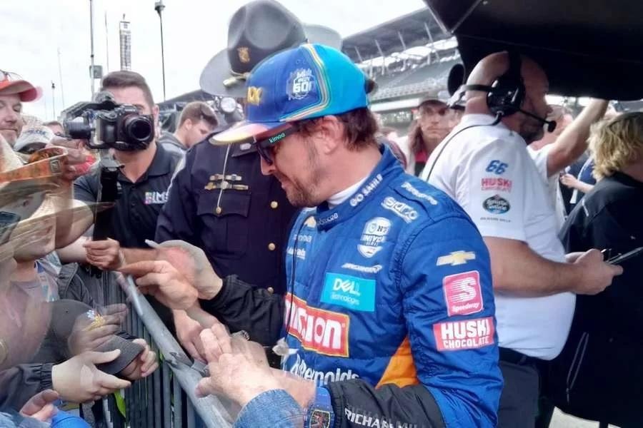 Espanhol vai tentar vencer Indy 500 antes de retorno &agrave; F1
