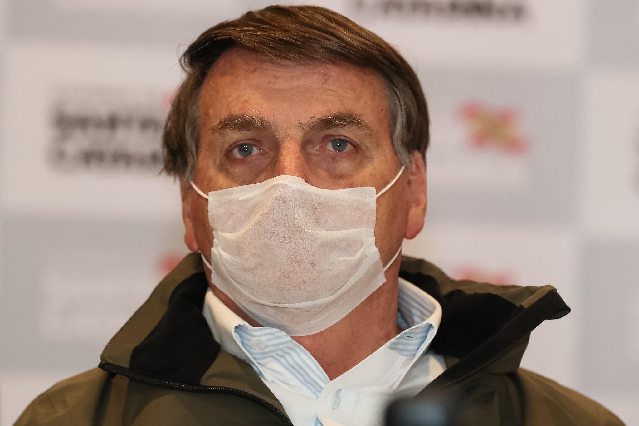 Mesmo que resultado de teste de Bolsonaro d&ecirc; negativo, ele permanecer&aacute; isolado