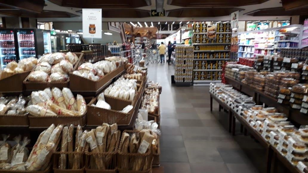 Prefeitura fiscaliza supermercados de m&eacute;dio e grande portes para orientar sobre o decreto 20.639