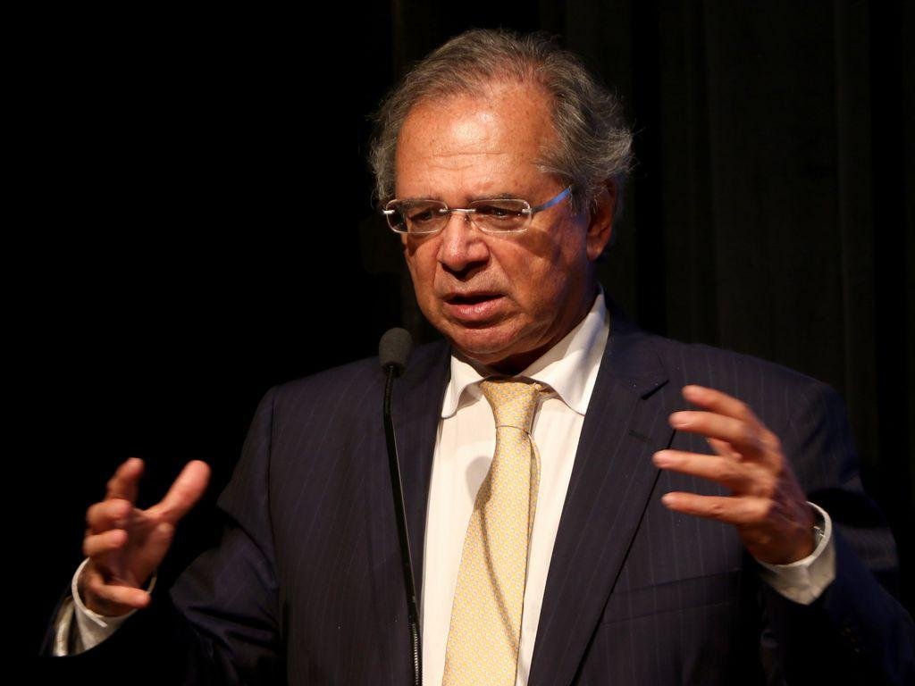 Proje&ccedil;&atilde;o de governo para o PIB &eacute; mais otimista do que de analistas do mercado