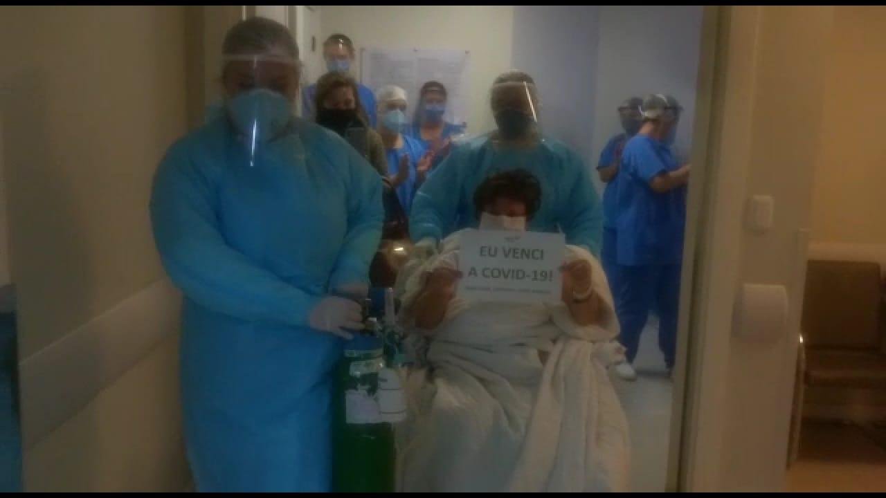 Paciente recebeu alta hospitalar nesse s&aacute;bado e foi para casa.