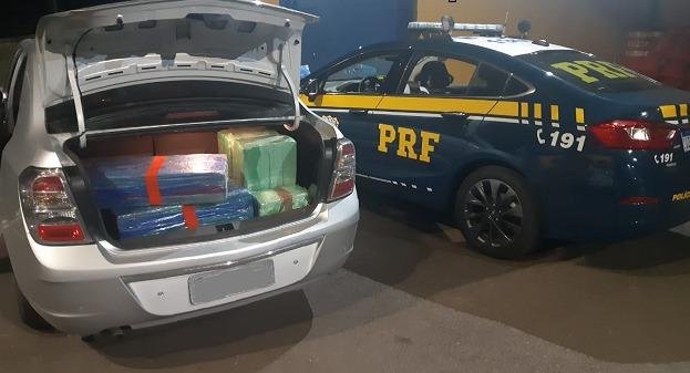 Entorpecente estava em um Cobalt que tinha como batedor um Corsa Classic na estrada