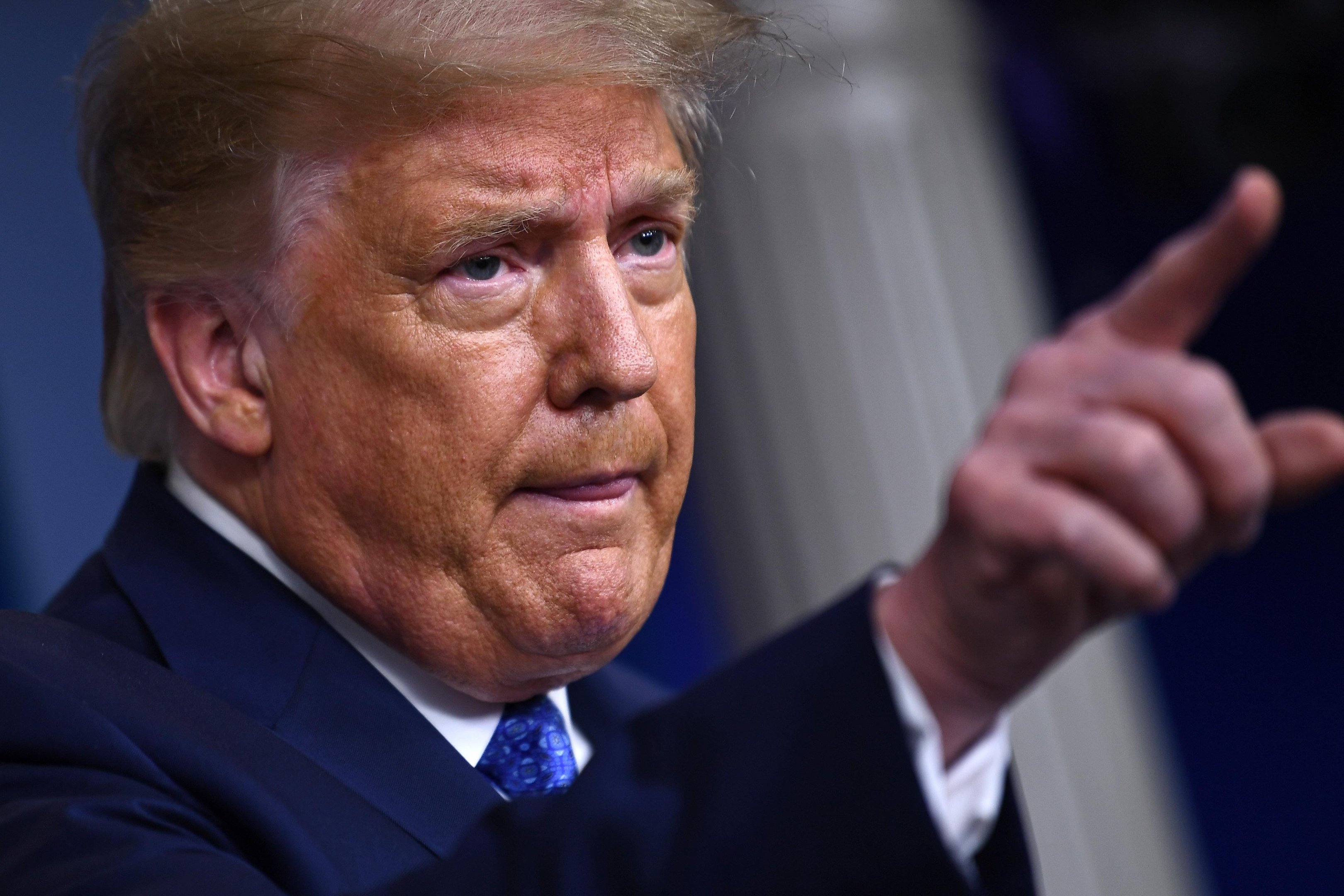 Presidente dos Estados Unidos tem v&iacute;deo removido de sua conta no Twitter
