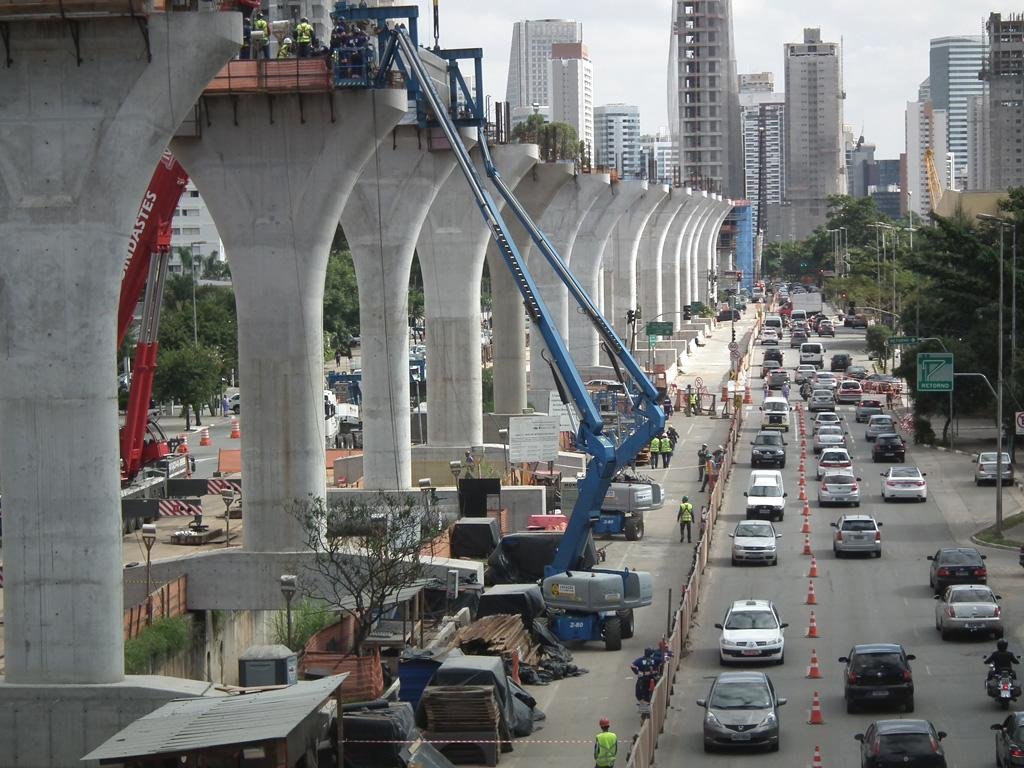 Monotrilho da Linha 15-Prata do metr&ocirc; de S&atilde;o Paulo &eacute; um exemplo de inefici&ecirc;ncia em investimento infraestrutural