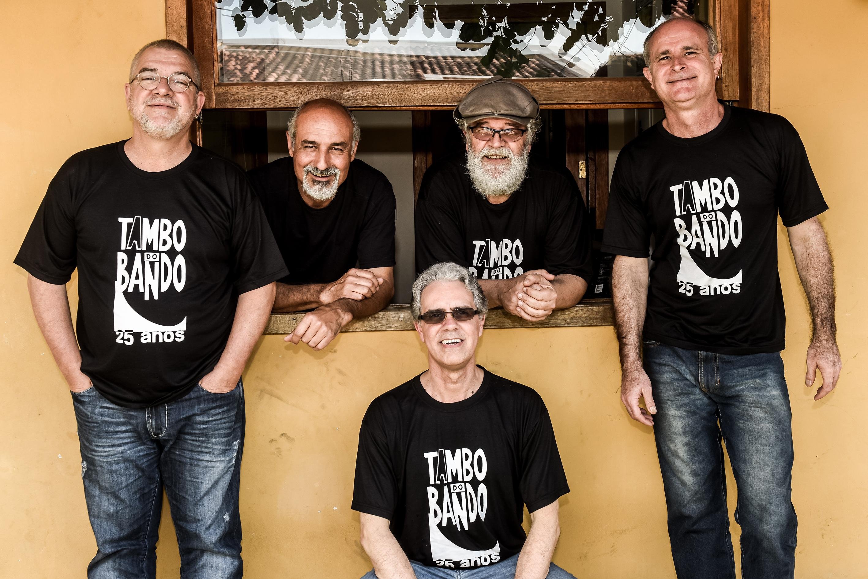 Tambo do Bando realiza show nesta sexta-feira