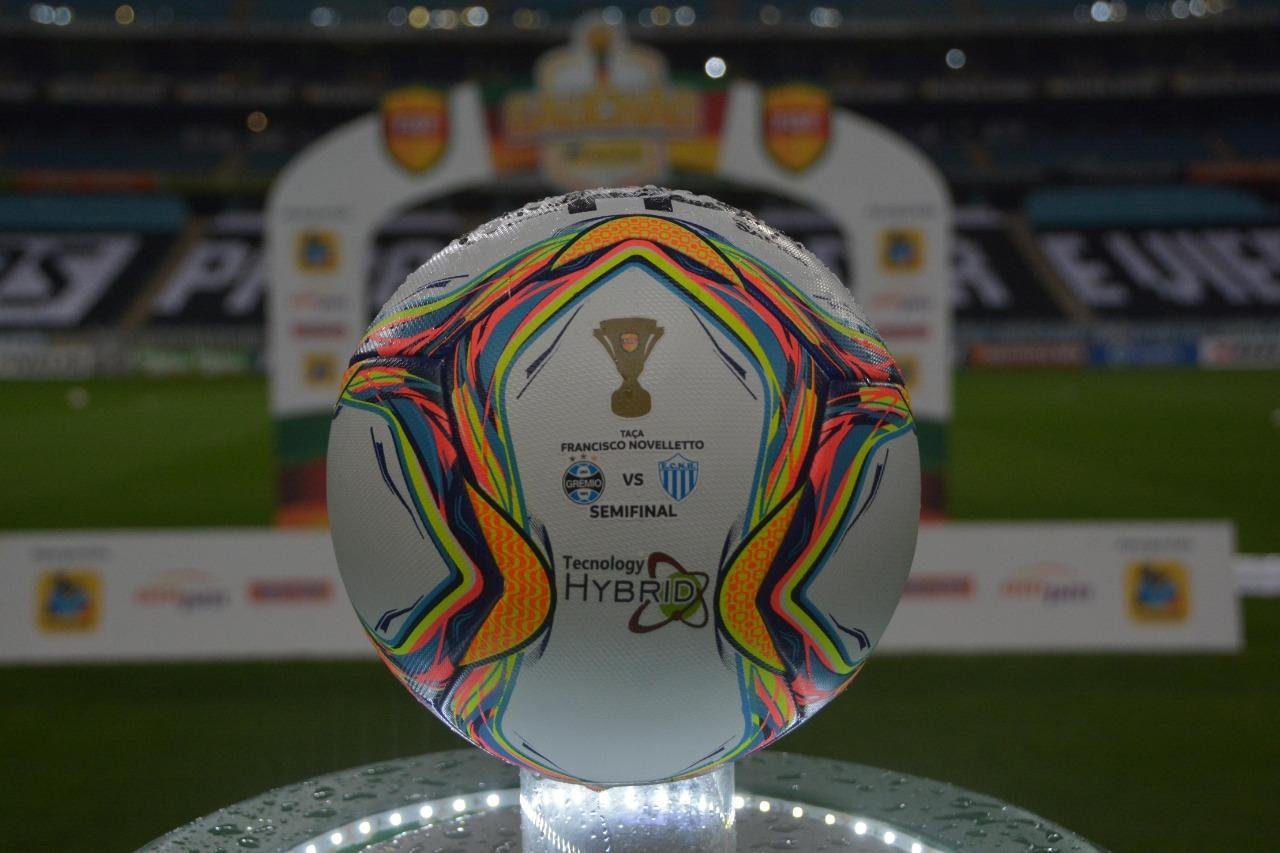 Gr&ecirc;mio enfrenta o Novo Hamburgo em busca de vaga na final do returno do Gauch&atilde;o