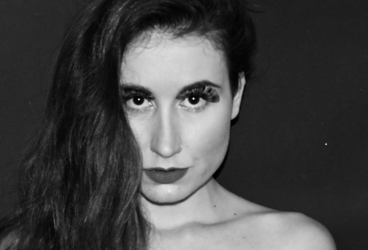 Cantora Camila Umpi&eacute;rrez participa de desafio