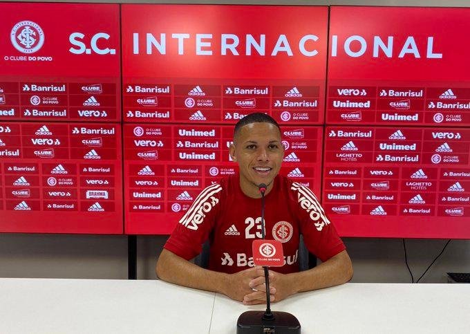 Atacante &eacute; um dos destaques da equipe na temporada