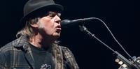 Neil Young vai processar Trump por usar suas músicas em comícios