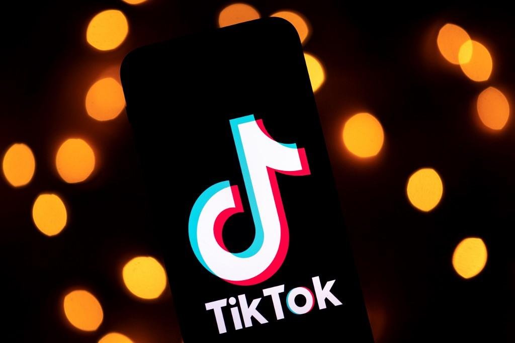 TikTok &eacute; a vers&atilde;o internacional do aplicativo Douyin (em mandarim)