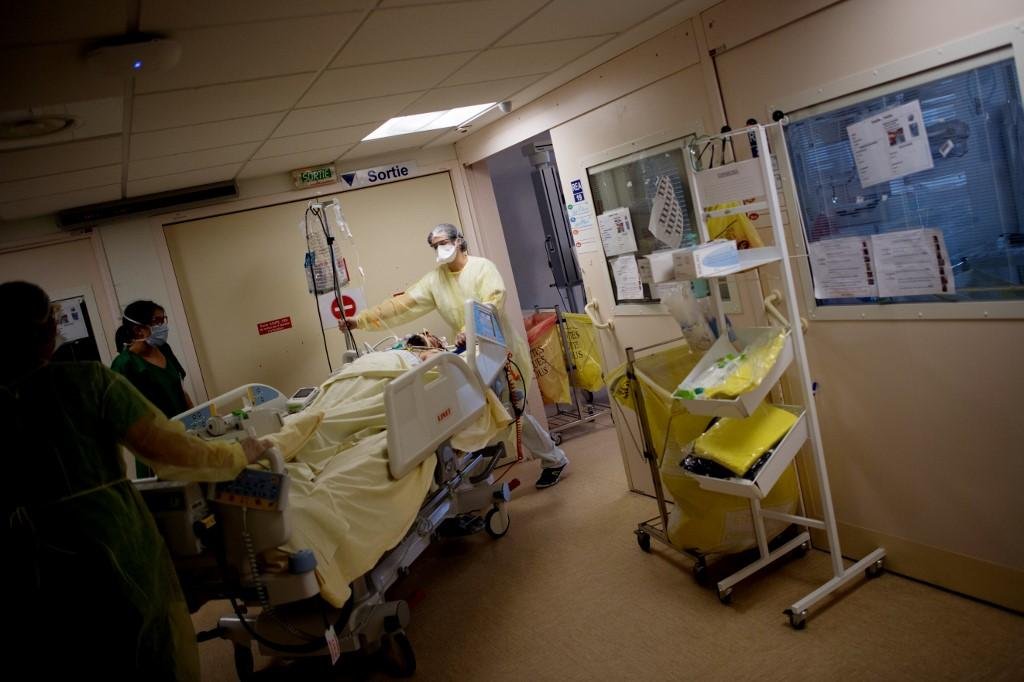 Nas &uacute;ltimas 24 horas, segundo a pasta, o pa&iacute;s registrou 1.437 &oacute;bitos e 57.152 infectados