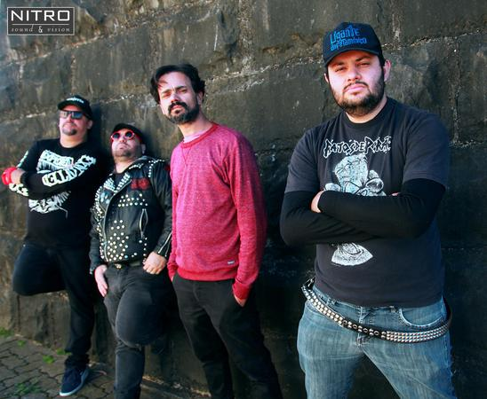Can&ccedil;&atilde;o do novo clipe da banda trata da perda de sintonia entre as pessoas