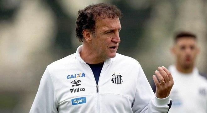 Em carta publicada no site do clube, Cuca disse estar motivado pelo desafio de comandar a equipe
