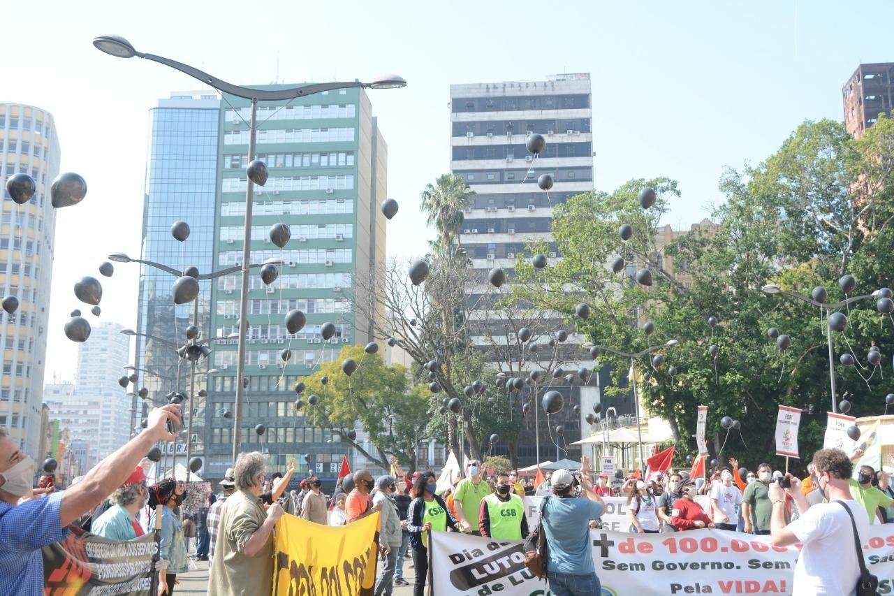 Ato aconteceu no Largo Gl&ecirc;nio Peres
