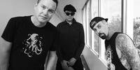 Blink-182 lançou uma nova música nas redes