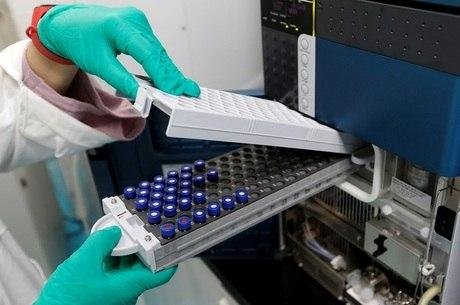 O intervalo para a segunda dose deve ser de quatro semanas