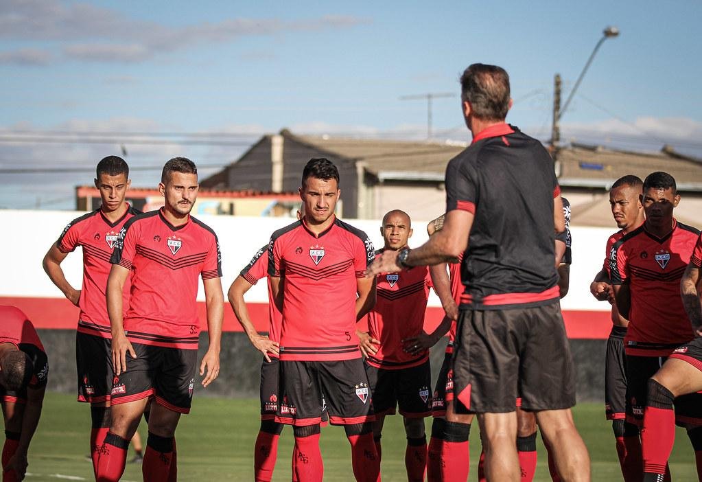 Atl&eacute;tico-GO n&atilde;o informou os atletas que tem a Covid-19, mas "n&atilde;o transmitem mais o coronav&iacute;rus"