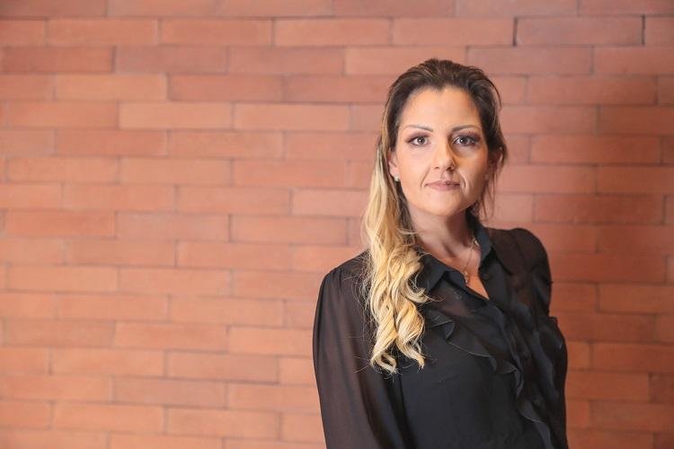 Fernanda B. Griebeler est&aacute; &agrave; frente da Consultoria Griebeler desde 2018, empresa familiar criada pelo seu pai, em que ela j&aacute; atuava desde 2008. A empres&aacute;ria tem extensa trajet&oacute;ria pelo mercado financeiro, bancos e experi&ecirc;ncia em c&acirc;mbio e mercado exterior