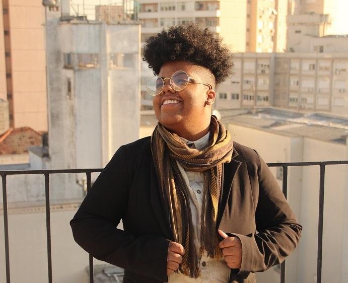 Cantora e compositora Jordana Henriques cantar&aacute; grandes sucessos da "Marrom"