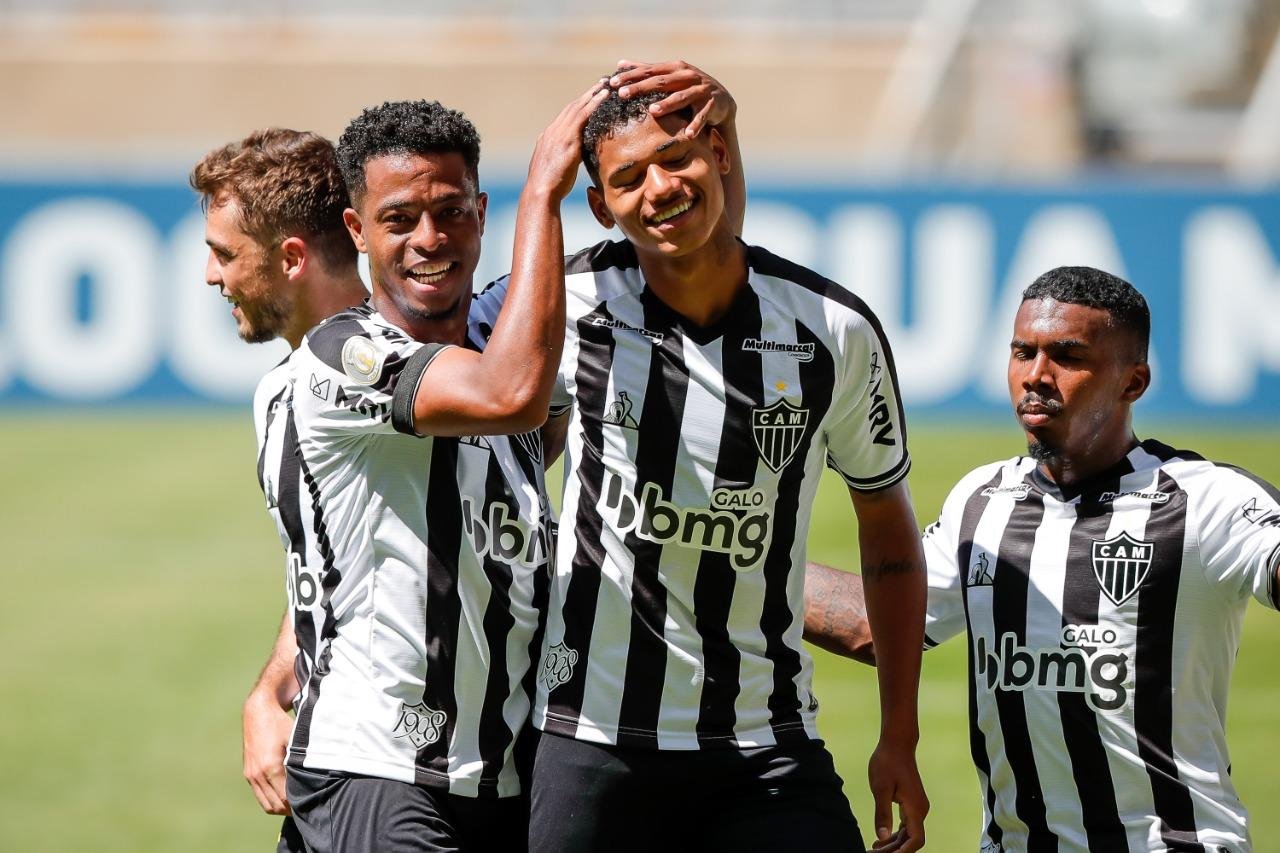 Marrony marcou os dois gols da vit&oacute;ria do Atl&eacute;tico-MG sobre o Cear&aacute;