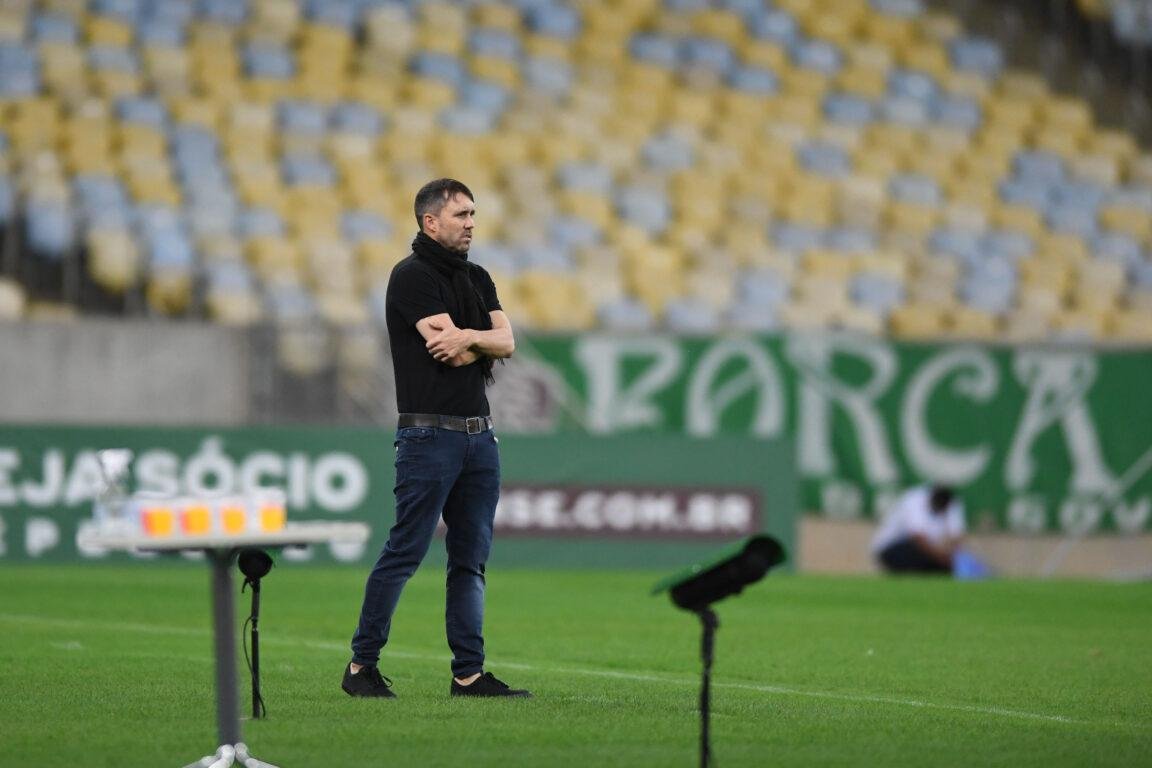 Treinador citou erros pontuais nas penalidades