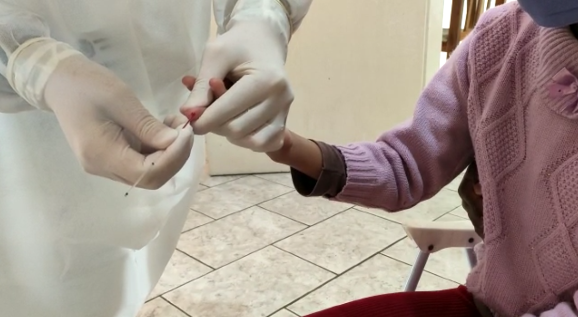 Na primeira rodada de coleta dos testes r&aacute;pidos, h&aacute; duas semanas, o estudo aponta que ao menos 10,4 mil pessoas j&aacute; tiveram contato com o coronav&iacute;rus na regi&atilde;o