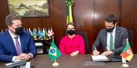 Governador e ministra participaram de reunião em Brasília