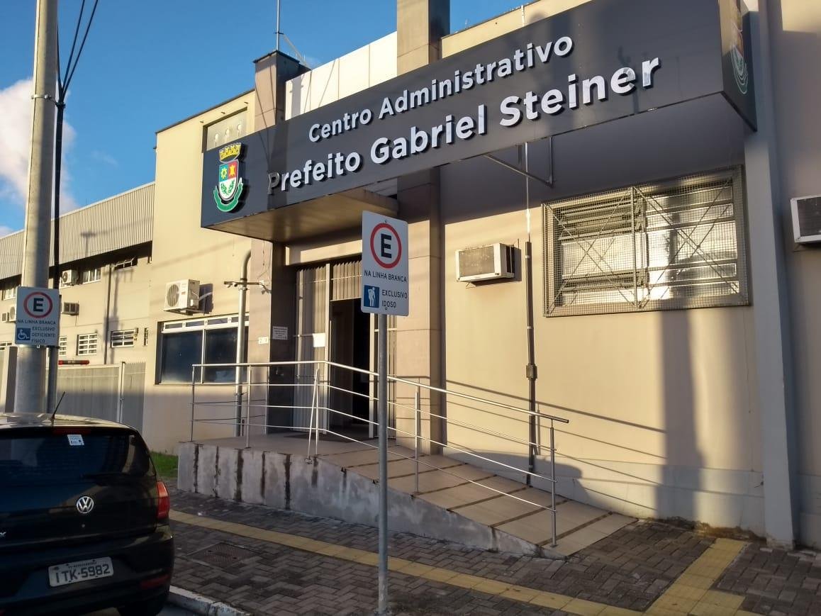 Trabalho estava ocorrendo em sistema de revezamento presencial, por setor, e home office, desde o in&iacute;cio da pandemia