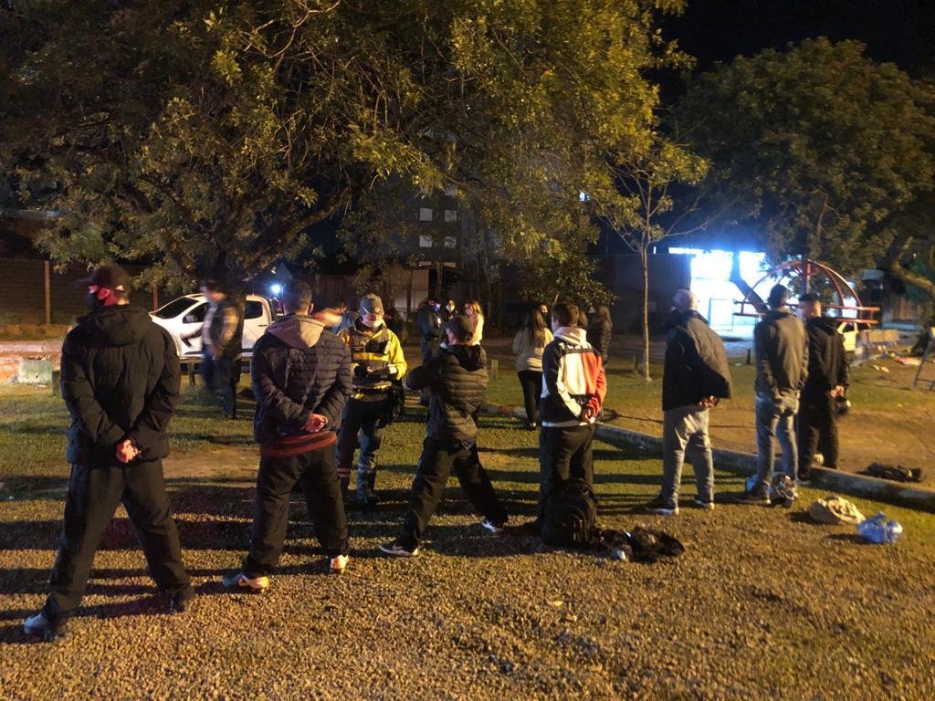 No total foram dispersadas 150 pessoas; destas cerca de 100 estavam na pra&ccedil;a do bairro Desvio Rizzo