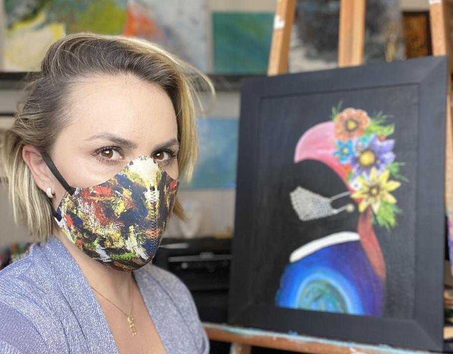 Milena Juliano leva sua arte para as m&aacute;scaras de prote&ccedil;&atilde;o