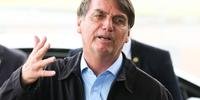 Bolsonaro diz que cloroquina salvou ministros