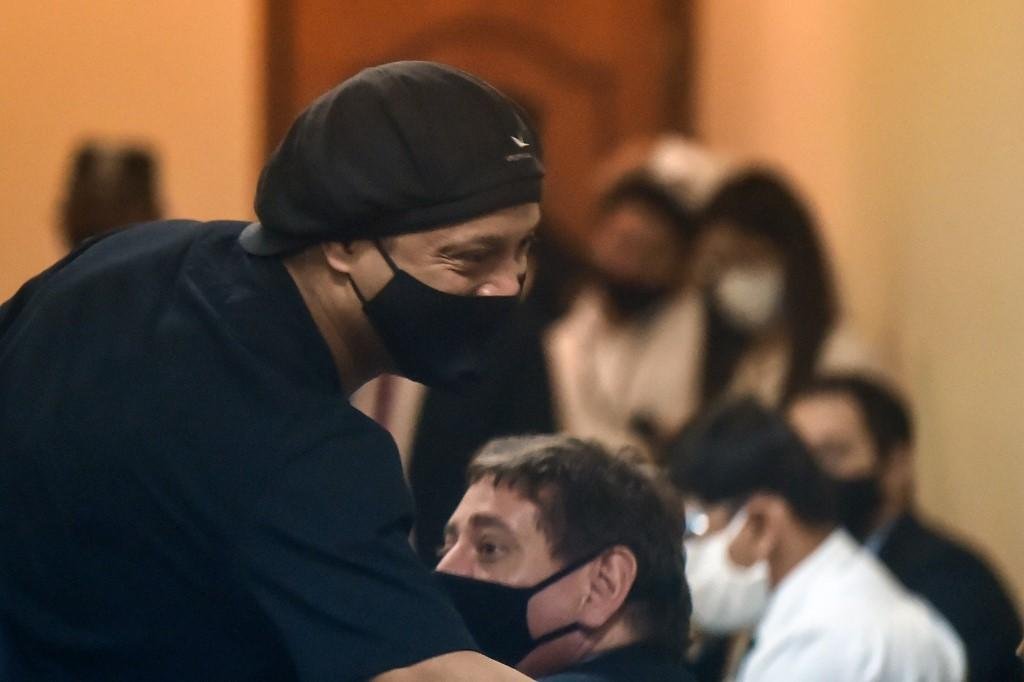 Ronaldinho voltou ao Brasil ap&oacute;s quase seis meses detido no Paraguai