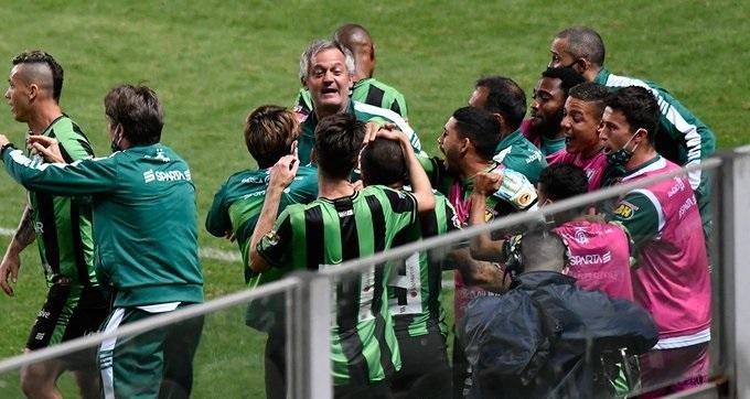 Am&eacute;rica venceu com gol aos 48 minutos do segundo tempo