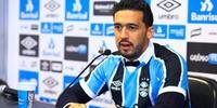 Jogador deixou o Grêmio após título da Libertadores