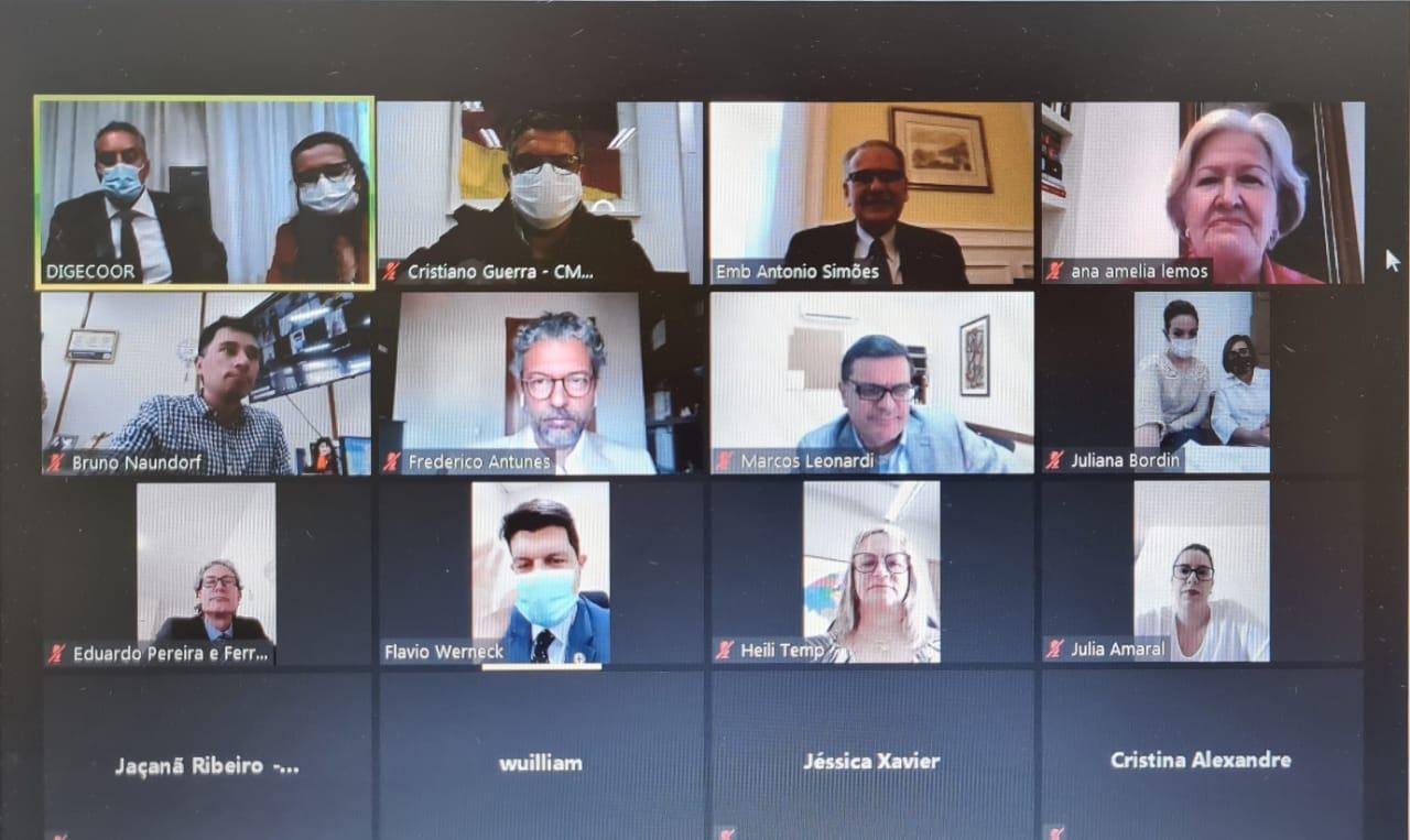 Autoridades do Brasil e do Uruguai participaram da reuni&atilde;o