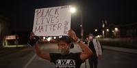 Protestos contra o racismo ganharam força após Jacob Blake morrer por tiros disparados por um policial