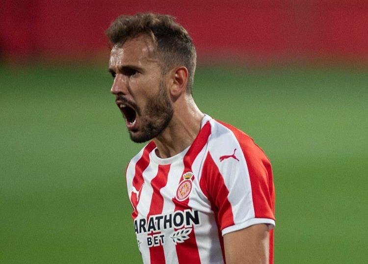 Uruguaio Stuani, do Girona, &eacute; um dos nomes favoritos para a posi&ccedil;&atilde;o