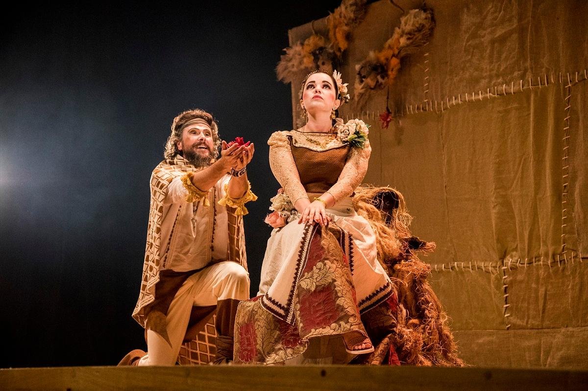 Grupo de Teatro da Univates apresenta &ldquo;O Rouxinol e a Rosa&rdquo;, escrita no s&eacute;culo XIX por Oscar Wilde para seus filhos