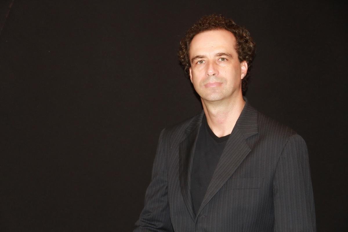 M&uacute;sico de Santa Maria, Dimitri Cervo lan&ccedil;ou o disco "M&uacute;sica Sinf&ocirc;nica" no ano passado