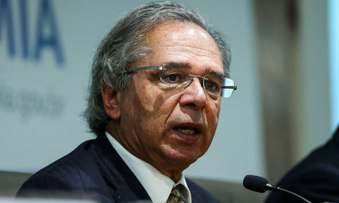Novas parcelas do aux&iacute;lio passaram de R$ 600,00 para R$ 300,00