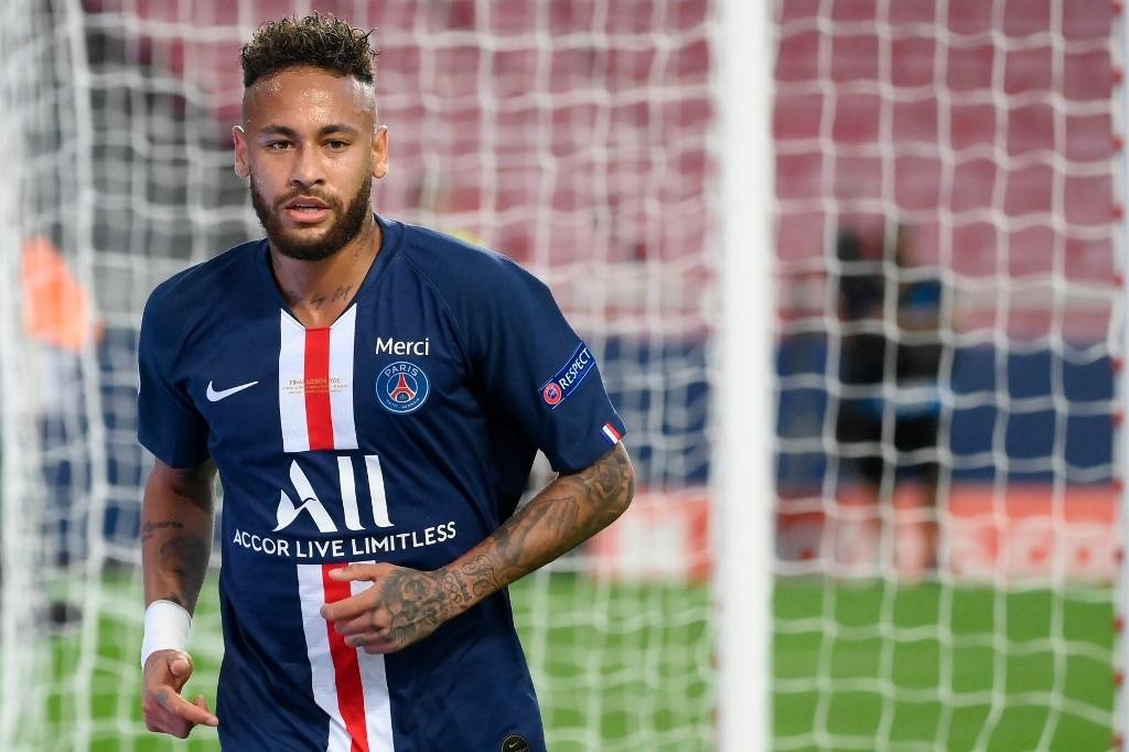 Neymar e os argentinos &Aacute;ngel Di Mar&iacute;a e Leandro Paredes seriam os jogadores do PSG com Covid-19
