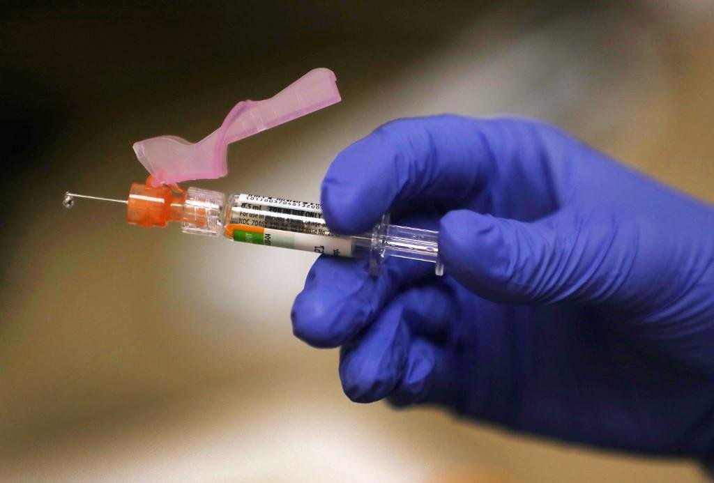Principais laborat&oacute;rios do mundo j&aacute; est&atilde;o na fase 3 de testes