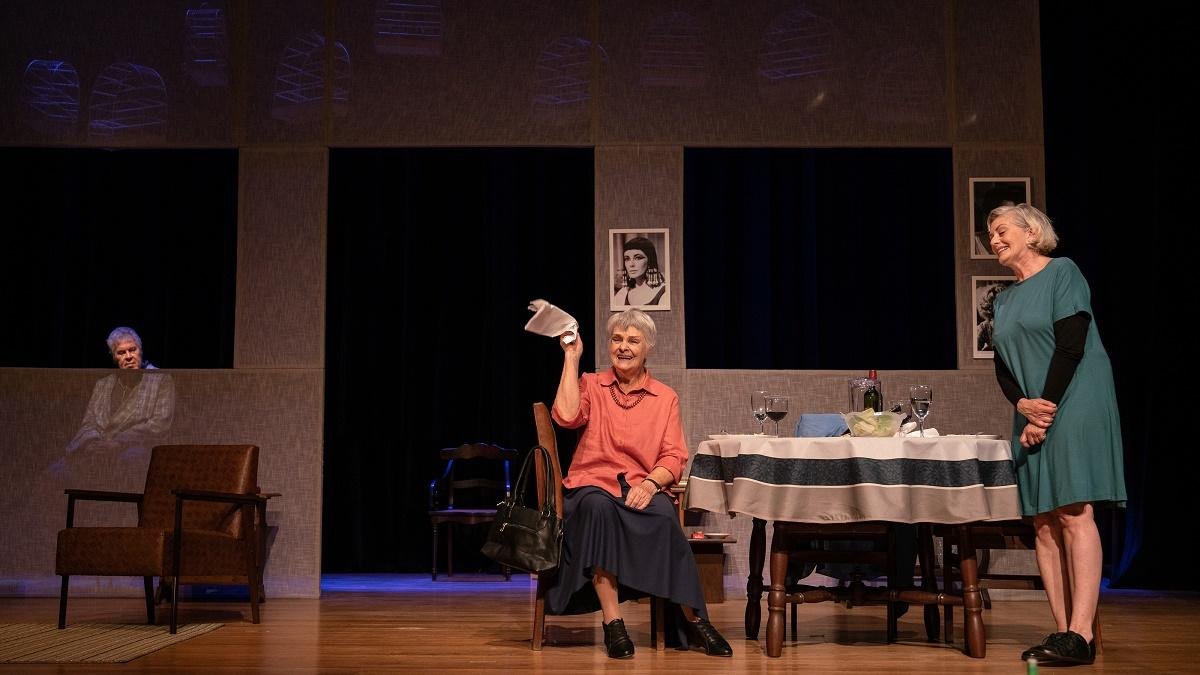 Claudio Curi, Karin Rodrigues e Chris Couto vivem drama familiar sobre sobre escolhas e consequ&ecirc;ncias, amor e recusa, solid&atilde;o e presen&ccedil;a, culpa e perd&atilde;o