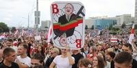Manifestantes pedem o afastamento de Alexander Lukashenko do poder na Bielorrússia